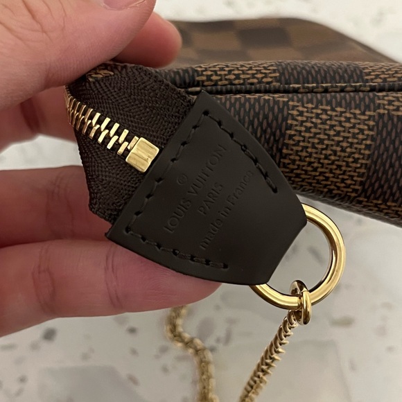 Louis Vuitton Damier Ebene mini pochette - Picture 14 of 14